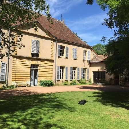 La Maison Des Peres Charolles Exterior photo